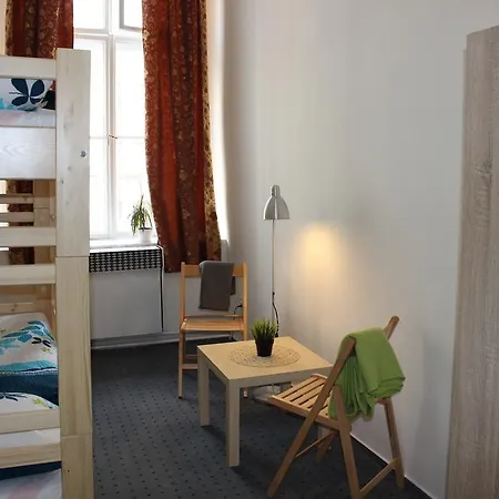 Vandrarhem Opletalova Prag