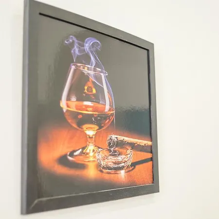 旅馆 奥普莱塔洛瓦青年旅馆 *