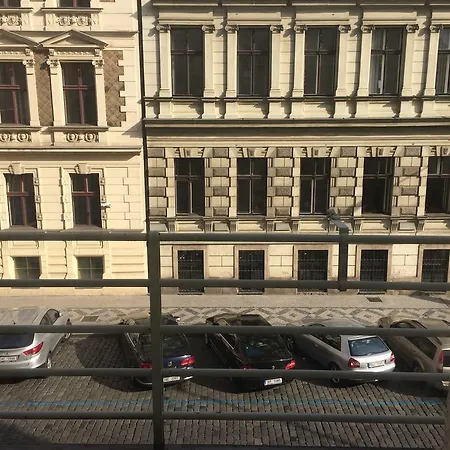 Opletalova * Prag